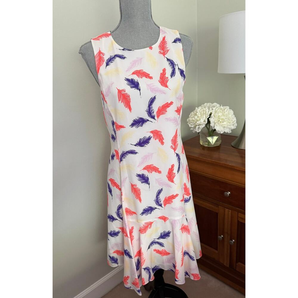 NWOT CeCe Delaney Sleeveless Flounce Hem Feather Print Dress Women's Size 6 - Picture 4 of 12
